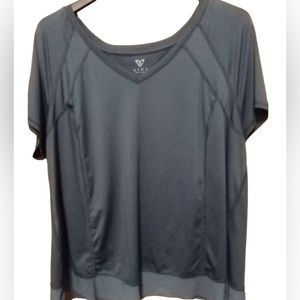 Women's Livi Active top